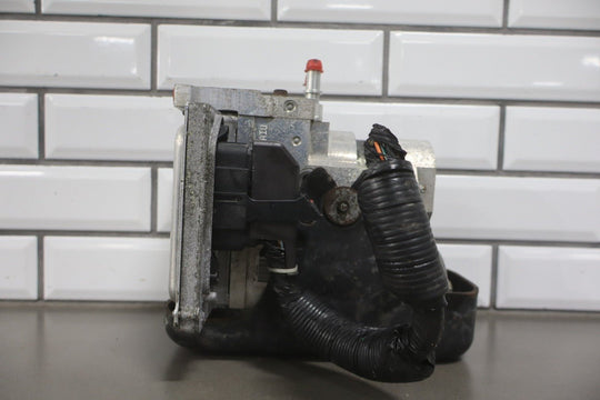 2009 - 2013 Chevrolet Tahoe Hybird ABS Brake Unit 20946763 OEM