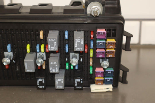 2009 - 2013 Chevy Corvette C6 Engine Fuse Relay Junction Box