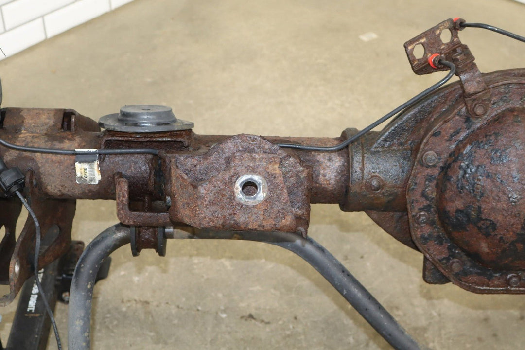 2009 - 2014 Cadillac Escalade 3.42 Ratio (GU6) Rear Axle Assembly 20937818 OEM
