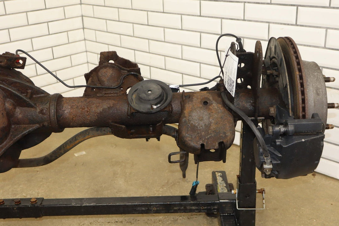 2009 - 2014 Cadillac Escalade 3.42 Ratio (GU6) Rear Axle Assembly 20937818 OEM