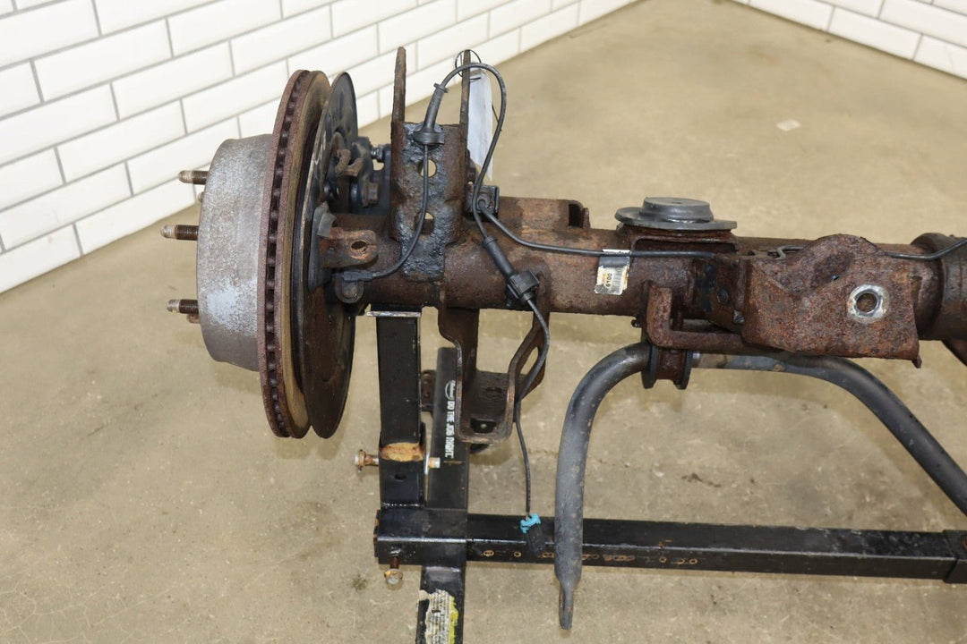 2009 - 2014 Cadillac Escalade 3.42 Ratio (GU6) Rear Axle Assembly 20937818 OEM