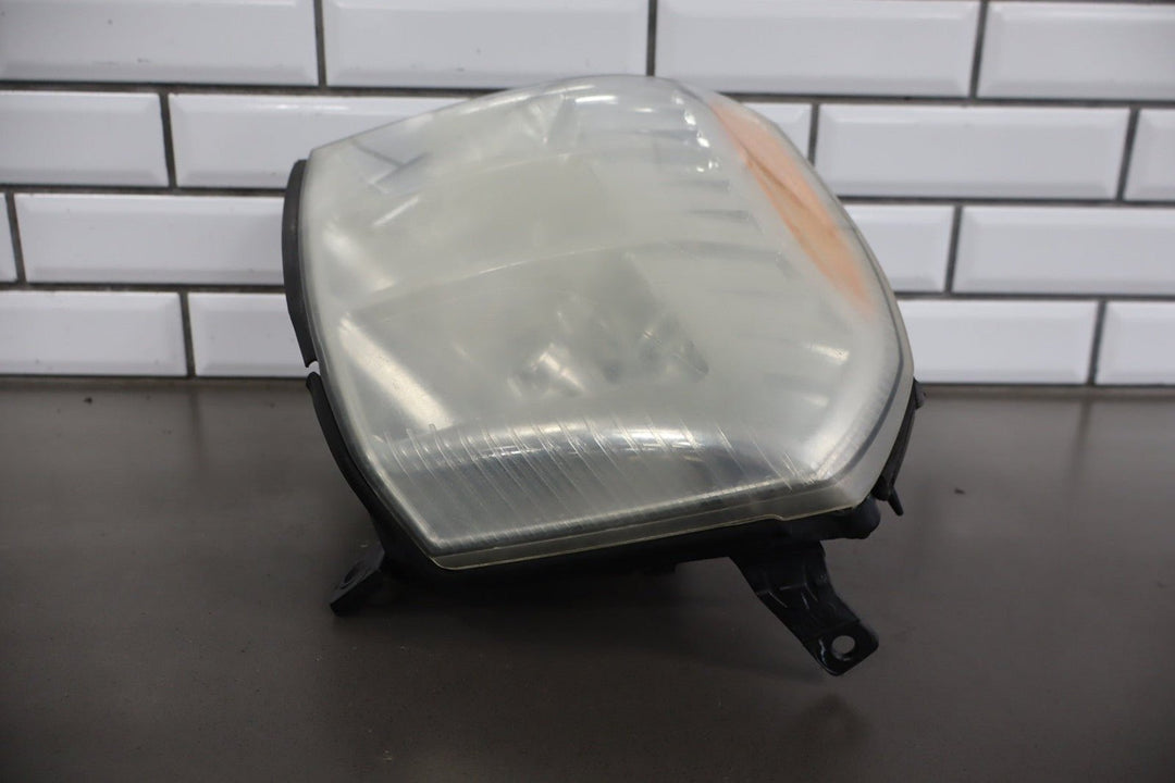 2009 - 2014 Cadillac Escalade ESV Right Headlamp 20806109 OEM