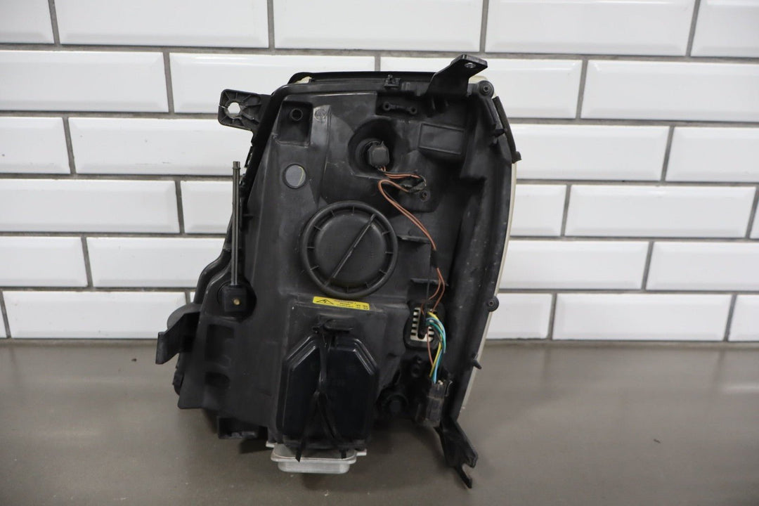 2009 - 2014 Cadillac Escalade ESV Right Headlamp 20806109 OEM