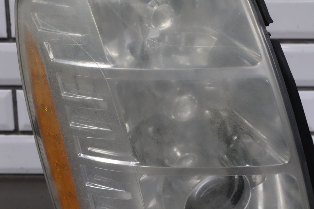 2009 - 2014 Cadillac Escalade ESV Right Headlamp 20806109 OEM