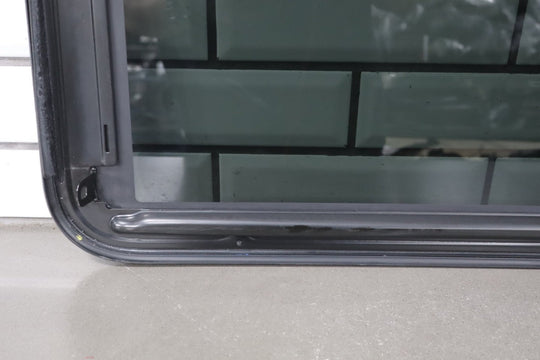 2009 - 2014 Cadillac Escalade ESV Sunroof Roof Glass