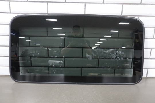 2009 - 2014 Cadillac Escalade ESV Sunroof Roof Glass