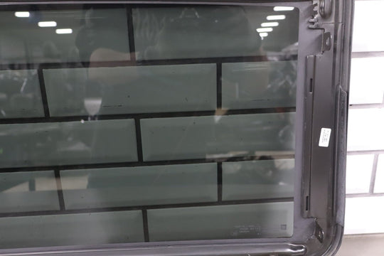 2009 - 2014 Cadillac Escalade ESV Sunroof Roof Glass