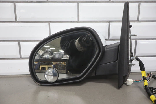 2009 - 2014 Chevrolet Suburban Left Door Mirror Summit White 50U 20843157