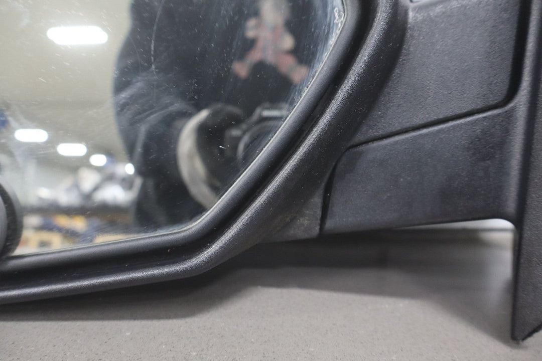 2009 - 2014 Chevrolet Suburban Left Door Mirror Summit White 50U 20843157