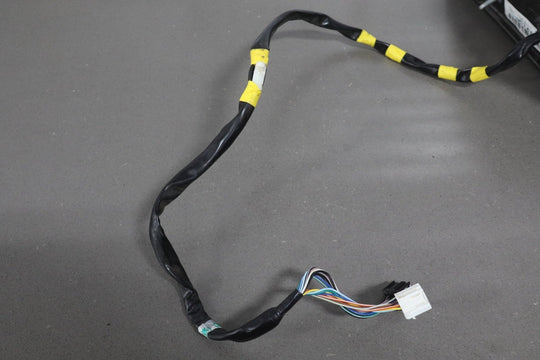 2009 - 2014 Chevrolet Suburban Left Door Mirror Summit White 50U 20843157