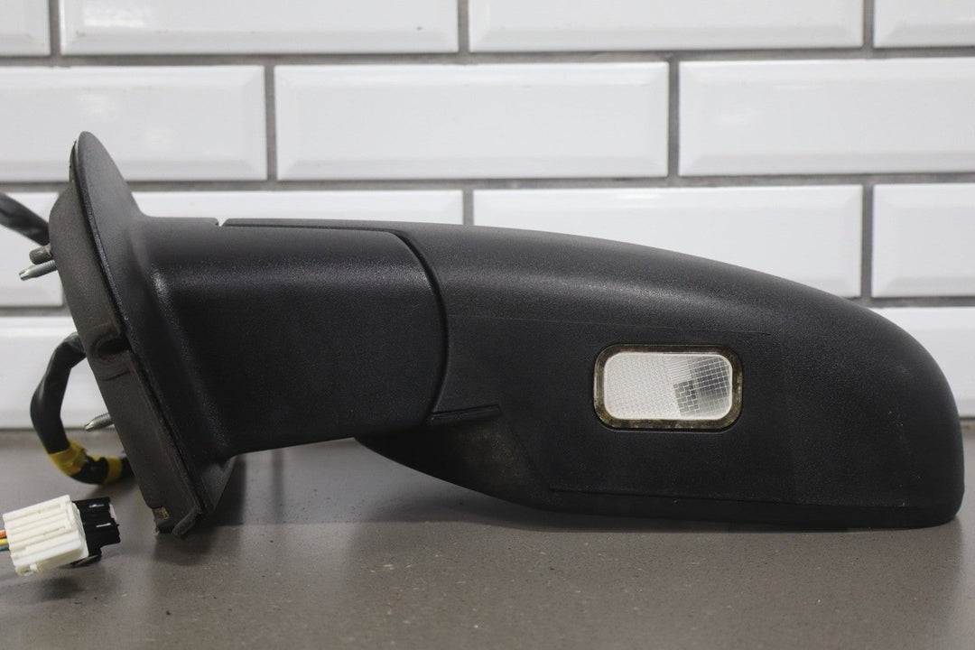 2009 - 2014 Chevrolet Suburban Left Door Mirror Summit White 50U 20843157