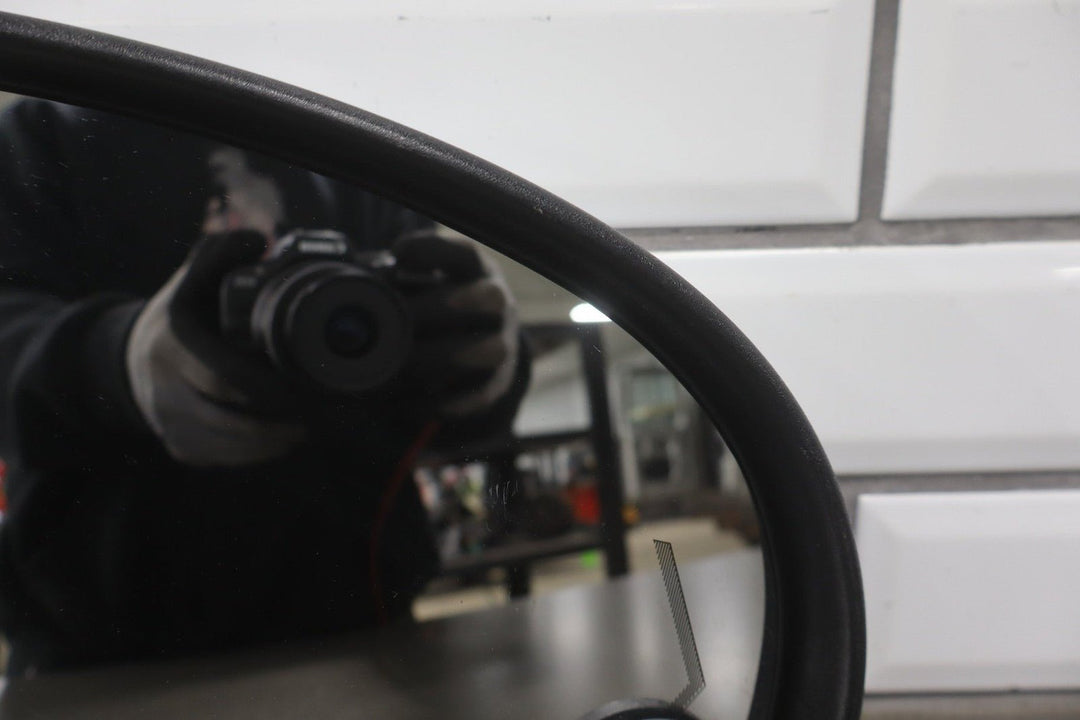 2009 - 2014 Chevrolet Suburban Right Door Mirror Summit White 50U 20756937