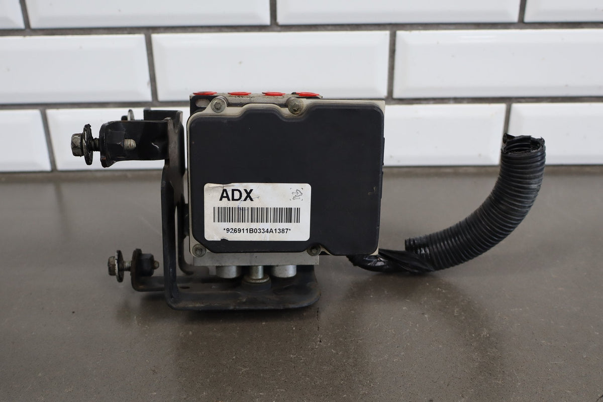 2009-2014 Chevrolet Tahoe ABS Brake Unit 20896912 OEM