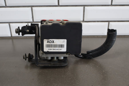 2009-2014 Chevrolet Tahoe ABS Brake Unit 20896912 OEM