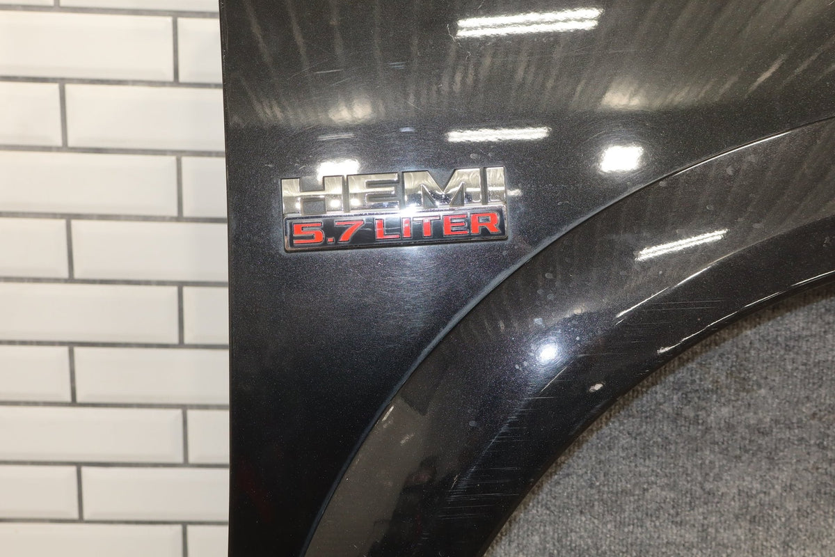 2009-2018 Ram 1500 Right Fender Brilliant Black PXR 68054338AI