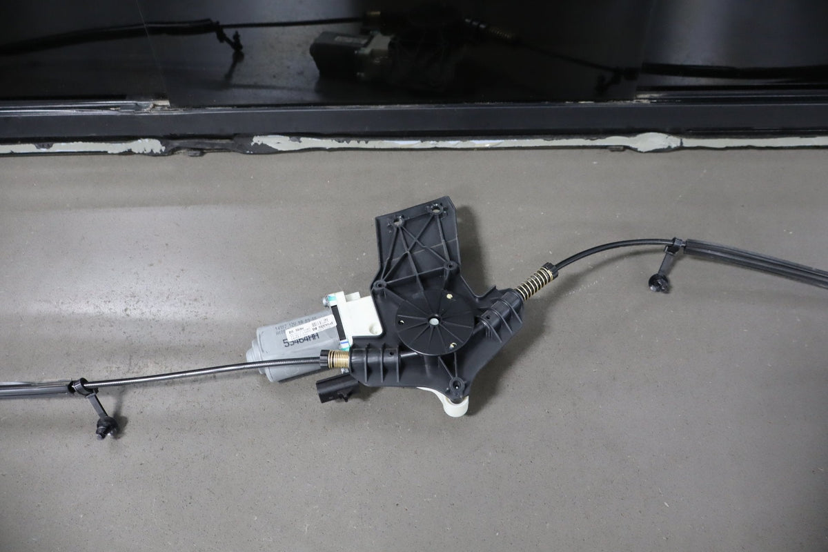 2009-2023 Ram 1500/2500/3500 Power Sliding Back Glass/Window OEM
