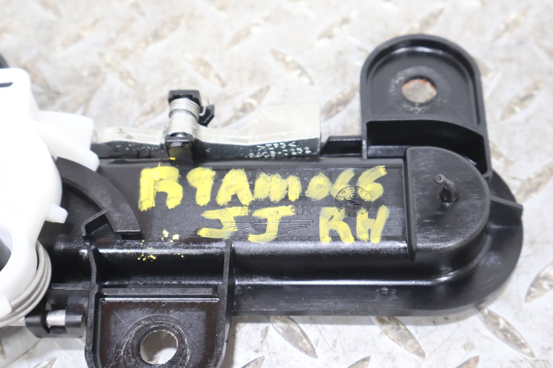 2009 ASTON- Right Front Door Handle