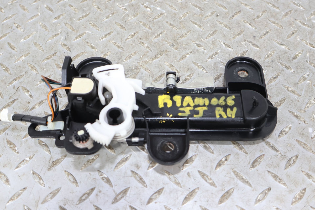 2009 ASTON- Right Front Door Handle