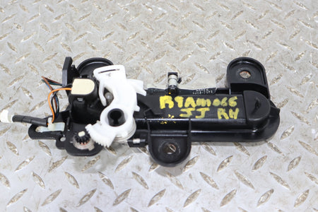 2009 ASTON- Right Front Door Handle