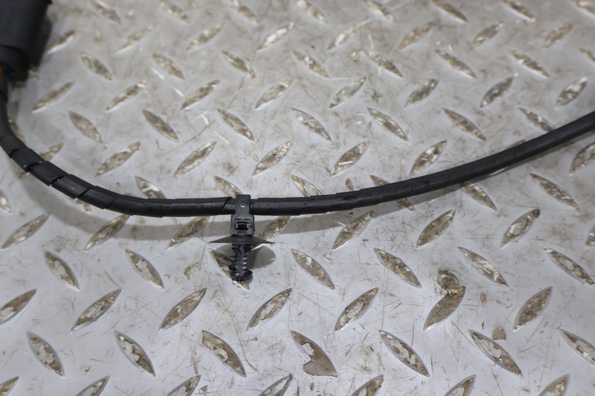 2009 ASTON- Right Front Door Handle