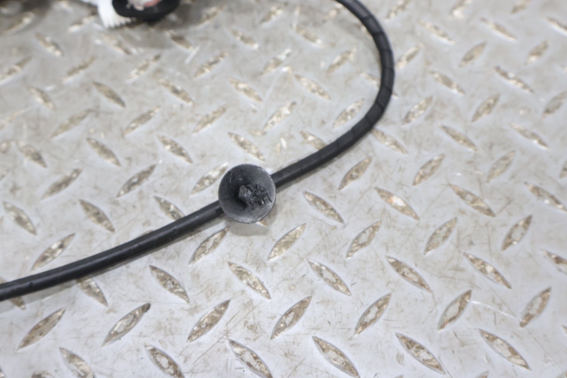 2009 ASTON- Right Front Door Handle