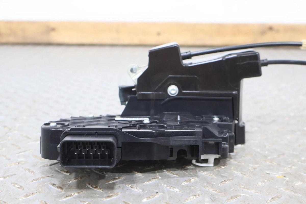 2009 ASTON- Right Front Door Latch
