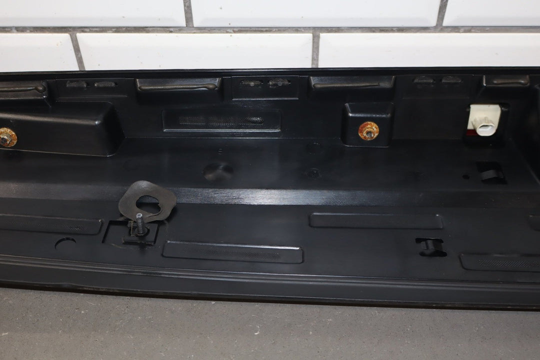 2009 Cadillac Escalade ESV 3rd Brake Light with Black Spoiler OEM