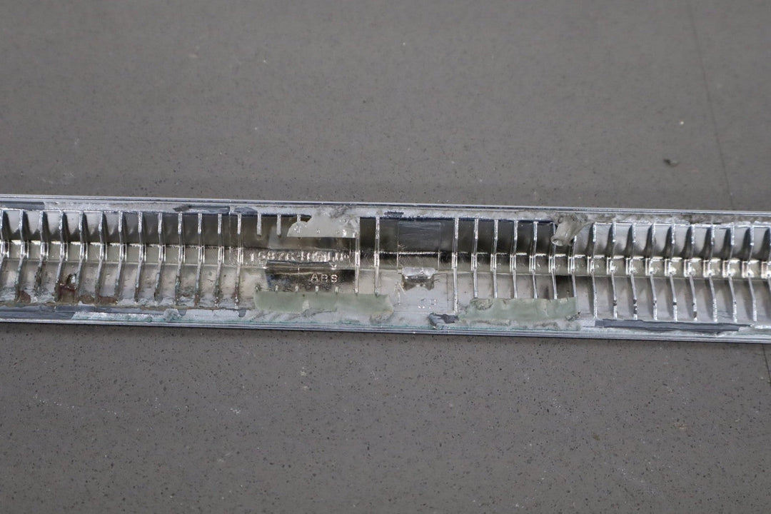 2009 Cadillac Escalade ESV Left Front Door Molding Chrome