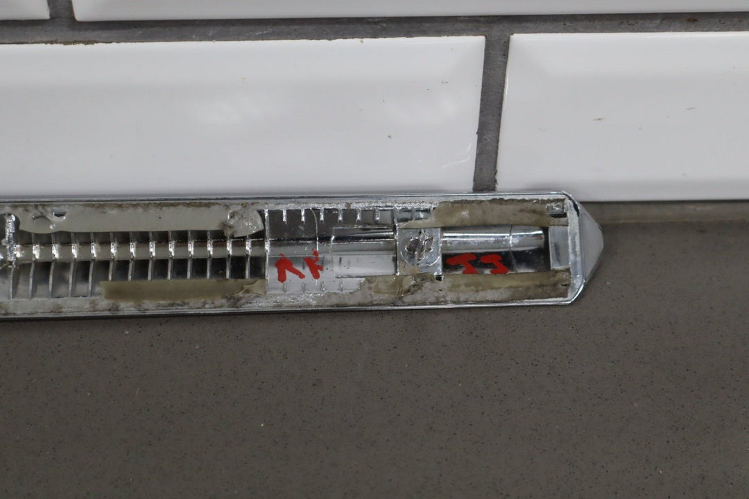 2009 Cadillac Escalade ESV Right Front Door Molding OEM