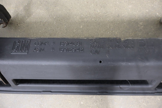2009 Cadillac Escalade ESV Right RH Running Board OEM