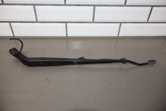 2009 Cadillac Escalade ESV Wiper Arm Pair