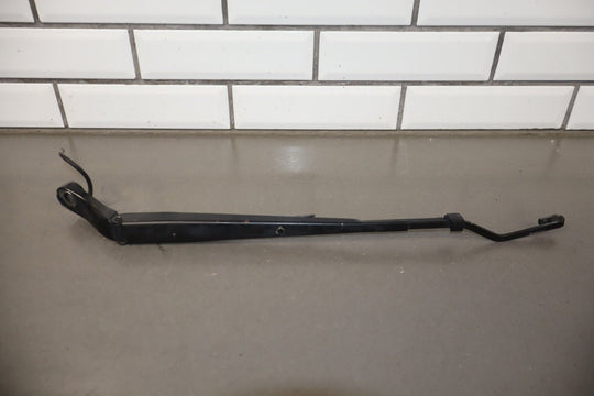 2009 Cadillac Escalade ESV Wiper Arm Pair