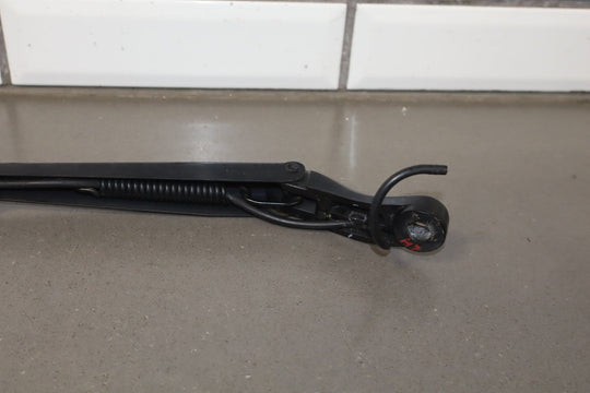 2009 Cadillac Escalade ESV Wiper Arm Pair