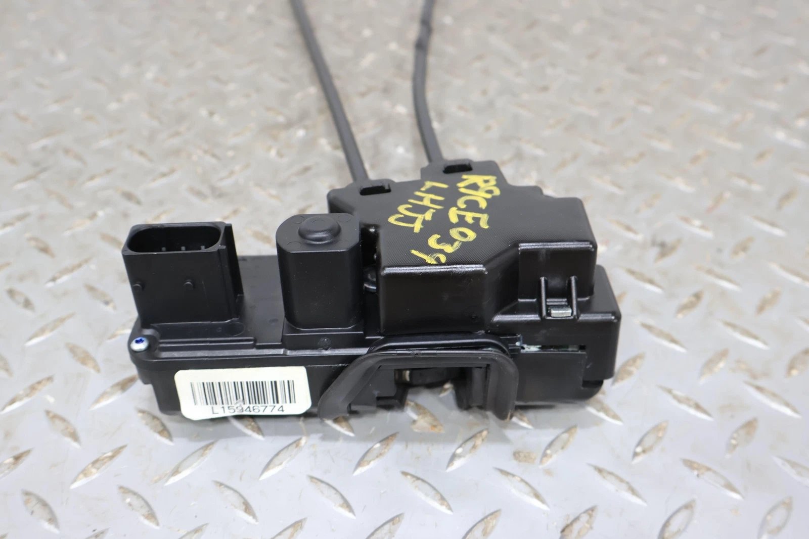 2009 Chevrolet Corvette- Left Front Door Latch