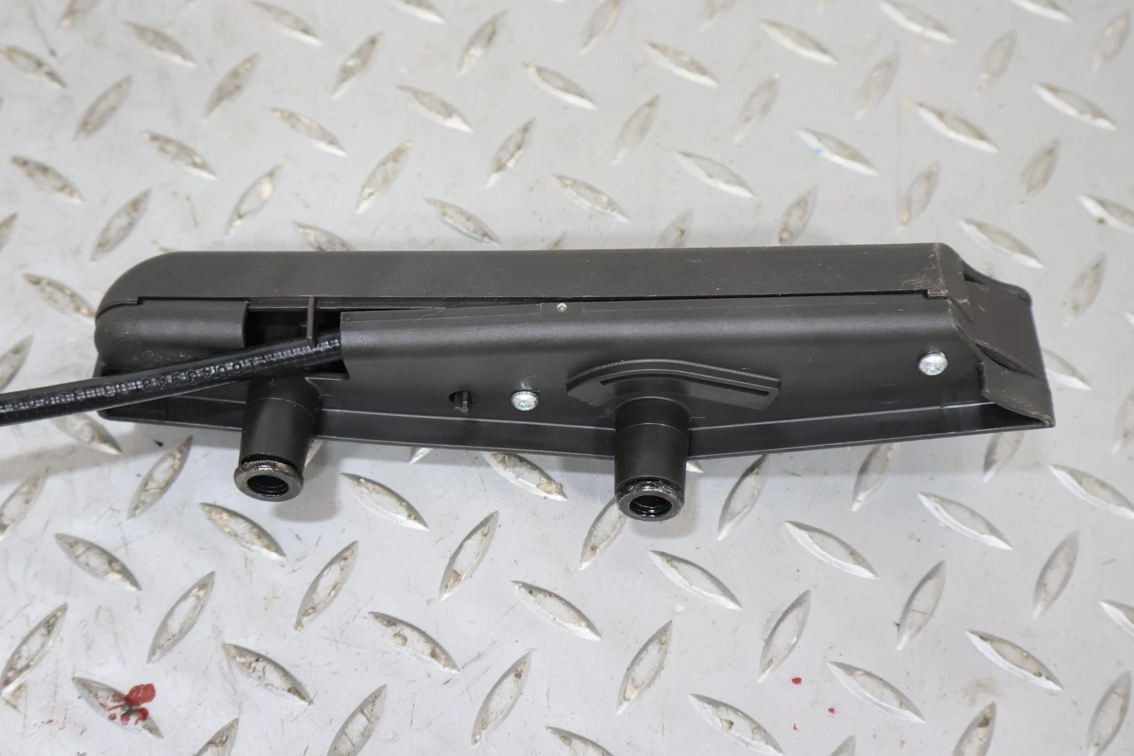 2009 Chevrolet Corvette- Left Front Door Latch