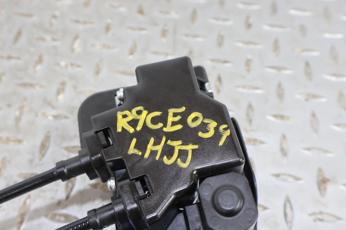 2009 Chevrolet Corvette- Left Front Door Latch