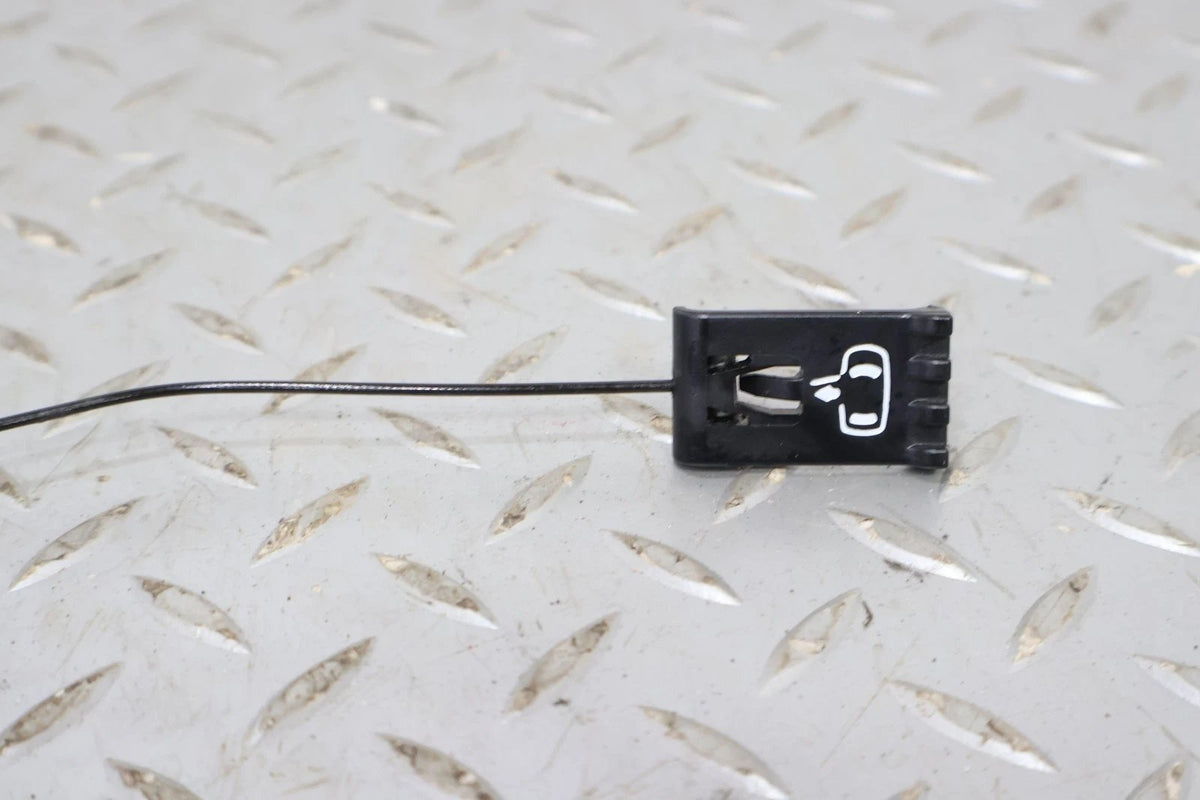2009 Chevrolet Corvette- Left Front Door Latch