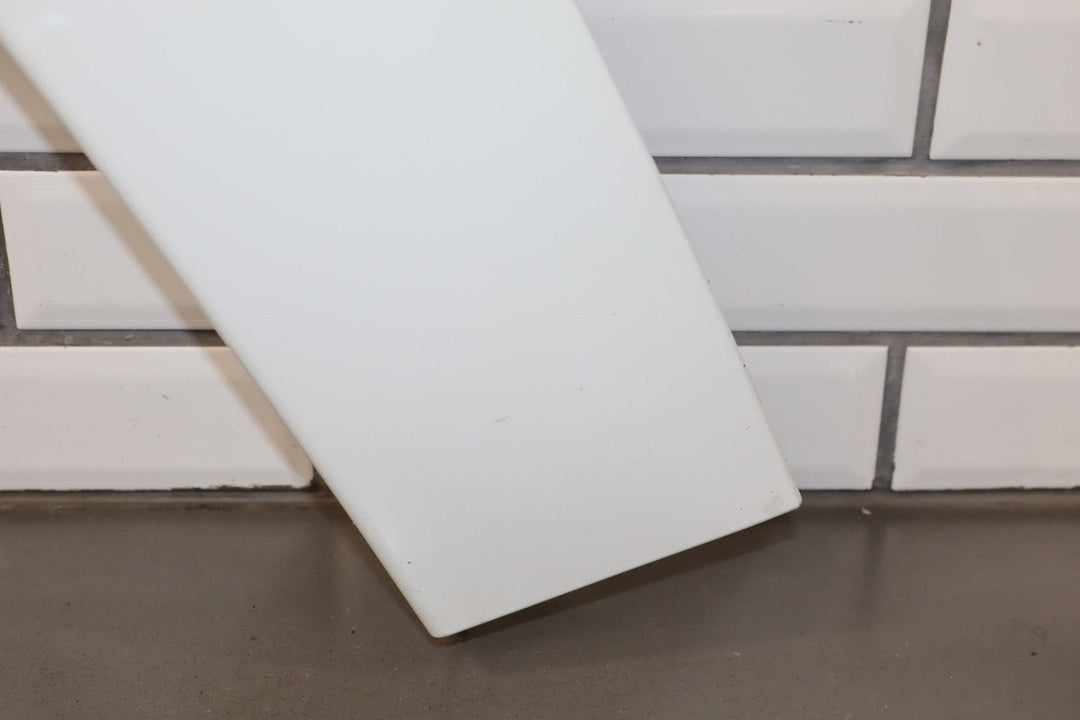 2009 Chevrolet Suburban 1500 Z71 Right Rear Wheel Arch Moulding Summit White 50u