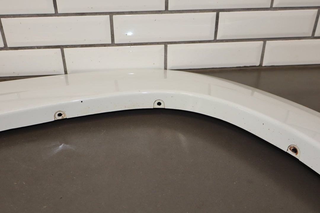 2009 Chevrolet Suburban 1500 Z71 Right Rear Wheel Arch Moulding Summit White 50u