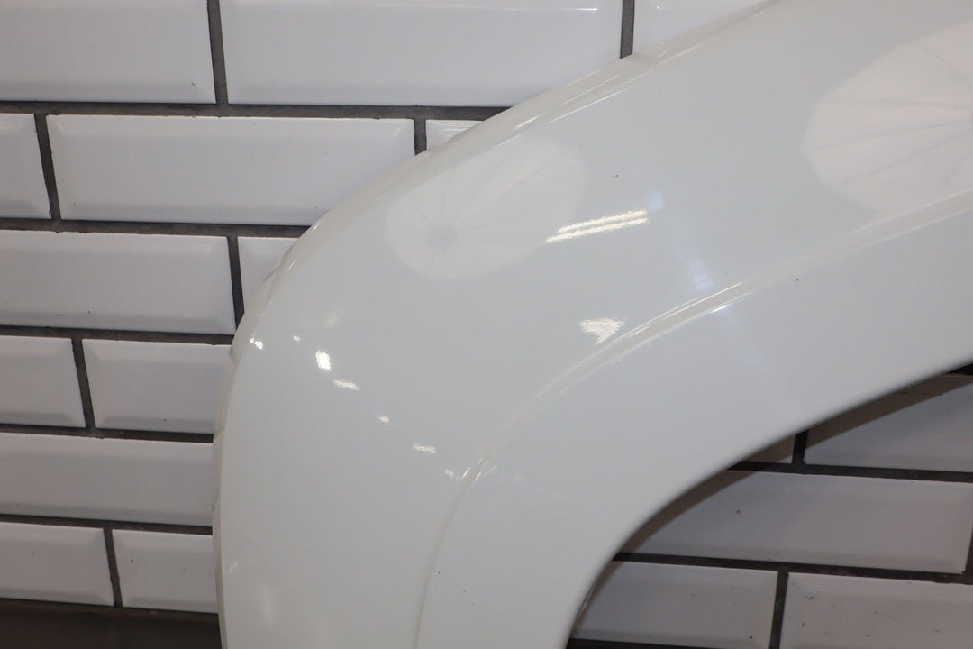2009 Chevrolet Suburban 1500 Z71 Right Rear Wheel Arch Moulding Summit White 50u