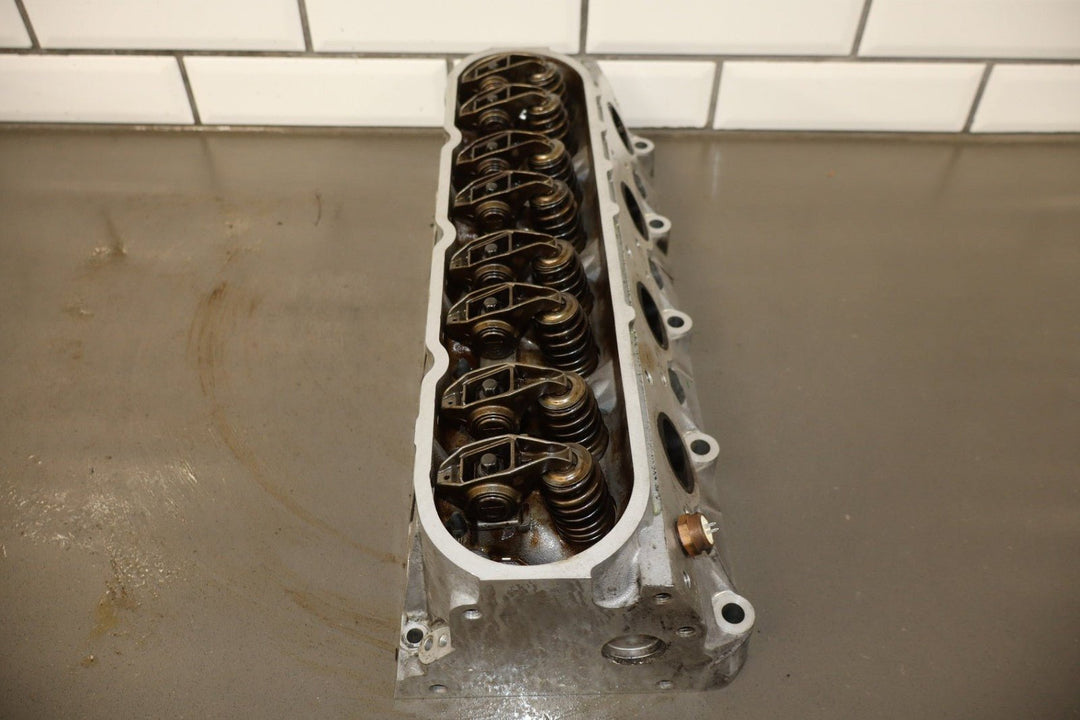 2009 Chevrolet Tahoe Cylinder Heads Pair LFA 6