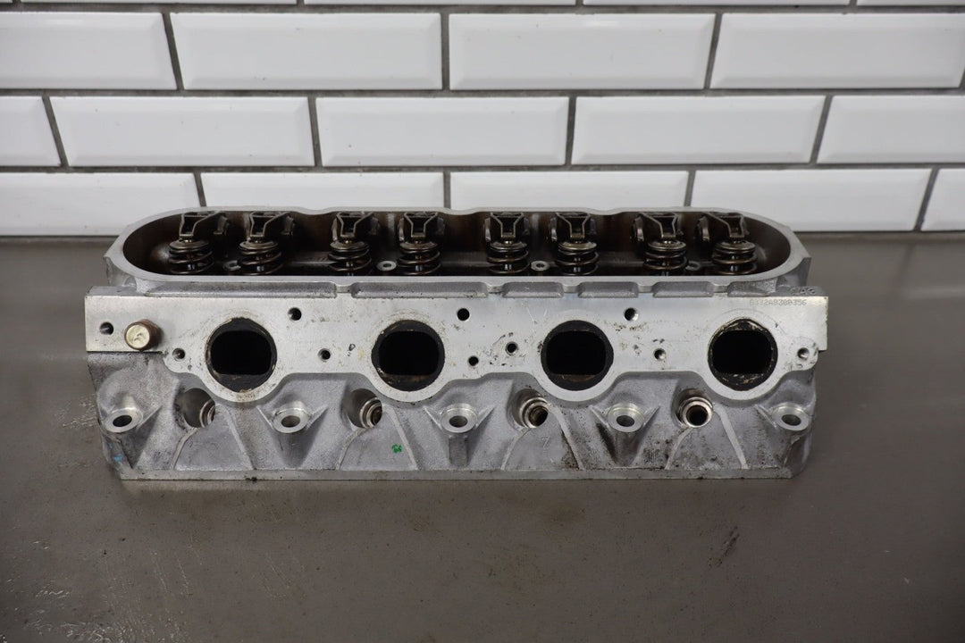 2009 Chevrolet Tahoe Cylinder Heads Pair LFA 6