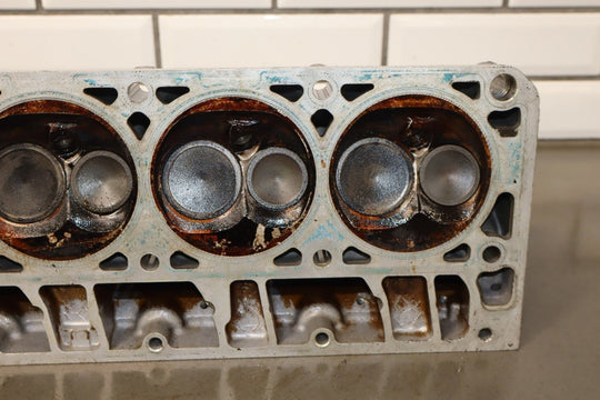 2009 Chevrolet Tahoe Cylinder Heads Pair LFA 6