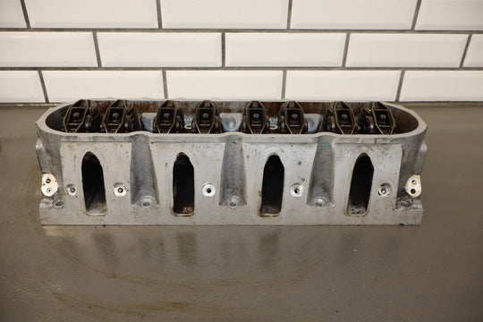 2009 Chevrolet Tahoe Cylinder Heads Pair LFA 6