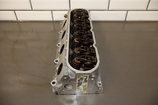 2009 Chevrolet Tahoe Cylinder Heads Pair LFA 6