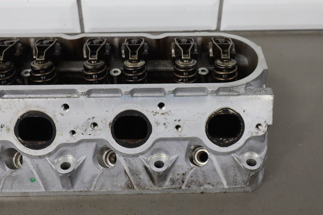 2009 Chevrolet Tahoe Cylinder Heads Pair LFA 6
