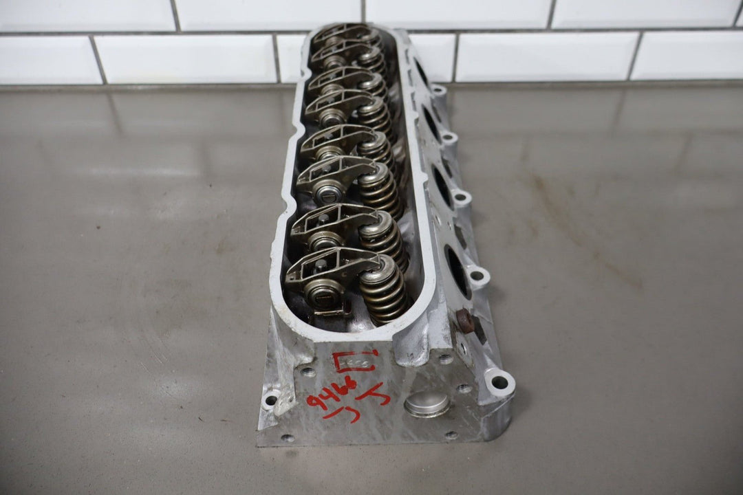 2009 Chevrolet Tahoe Cylinder Heads Pair LFA 6