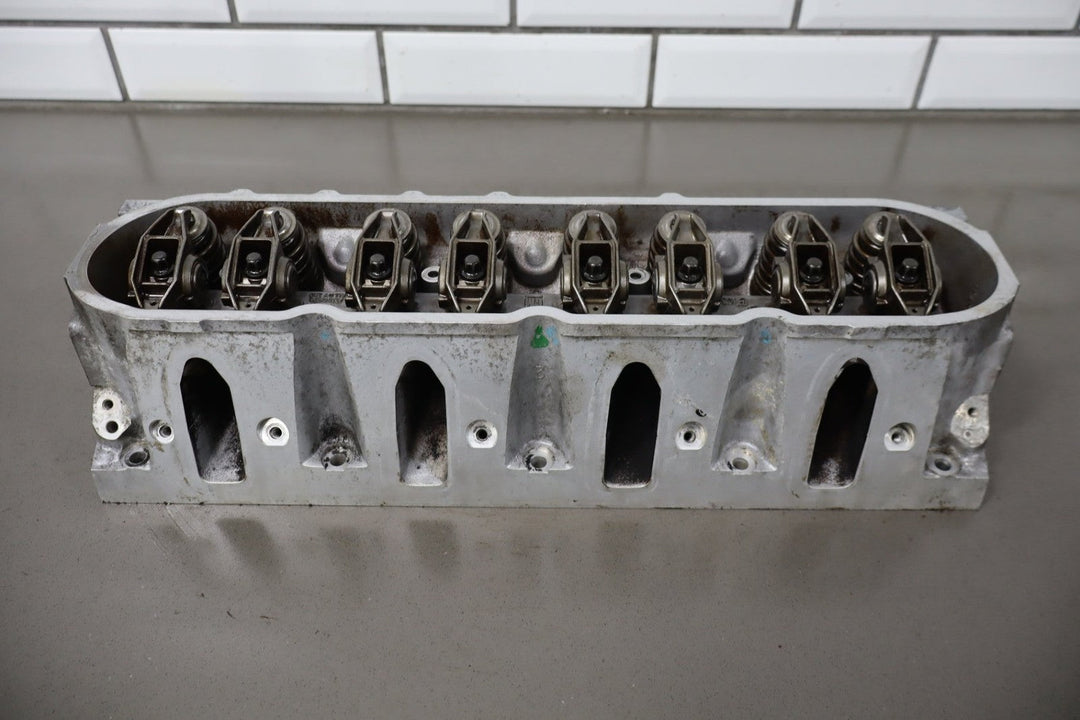 2009 Chevrolet Tahoe Cylinder Heads Pair LFA 6