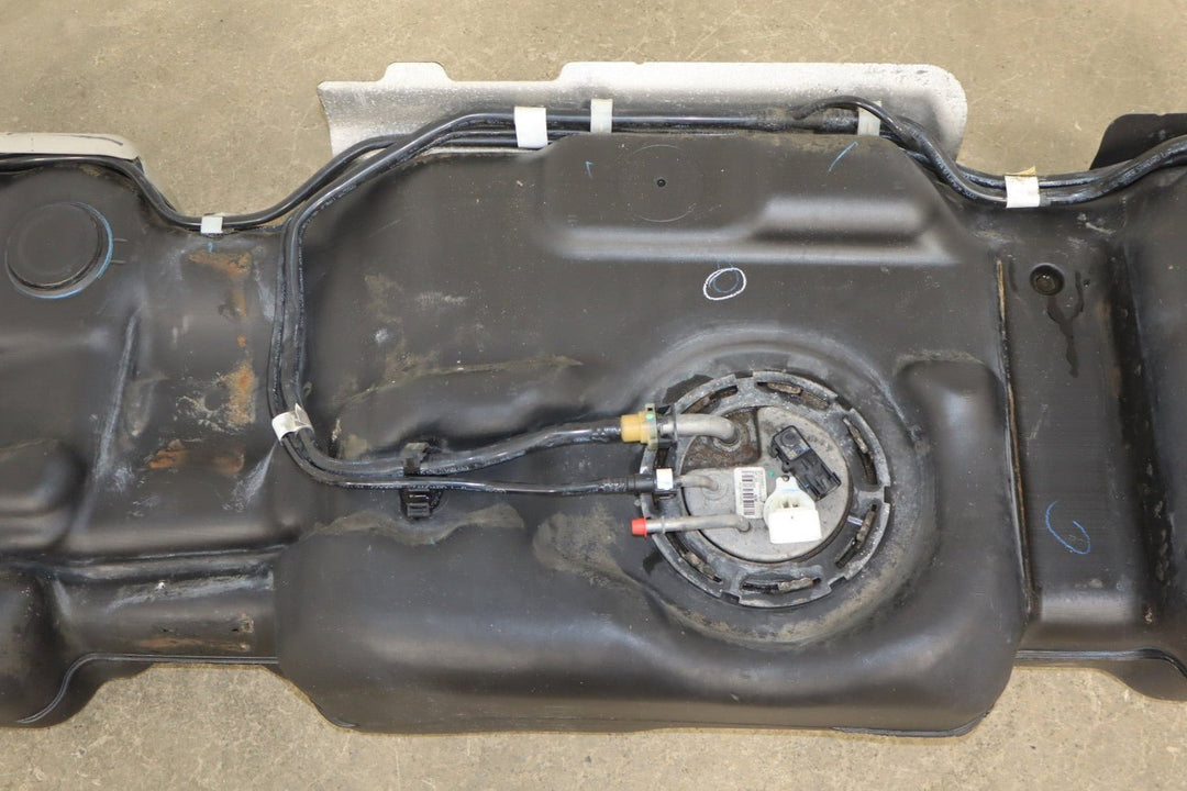 2009 Chevrolet Tahoe Hybrid Fuel Tank with Pump OEM