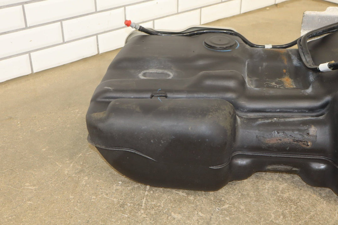 2009 Chevrolet Tahoe Hybrid Fuel Tank with Pump OEM